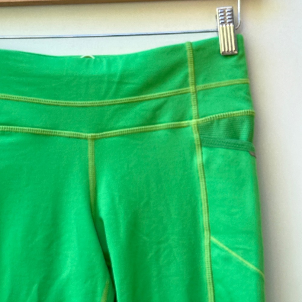 Athleta Leggings Womens‎ XXS Bright Green Capri Pockets Activewear Reflective - Picture 2 of 9